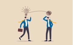 被同事打听家境，应该如何应对？